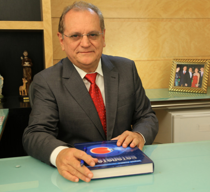 Empresário e médico Francisco Vilar